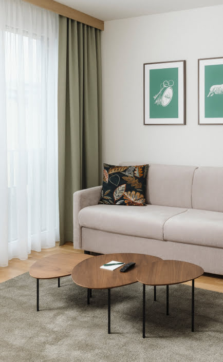 Geschmackvoll eingerichtetes Wohnzimmer